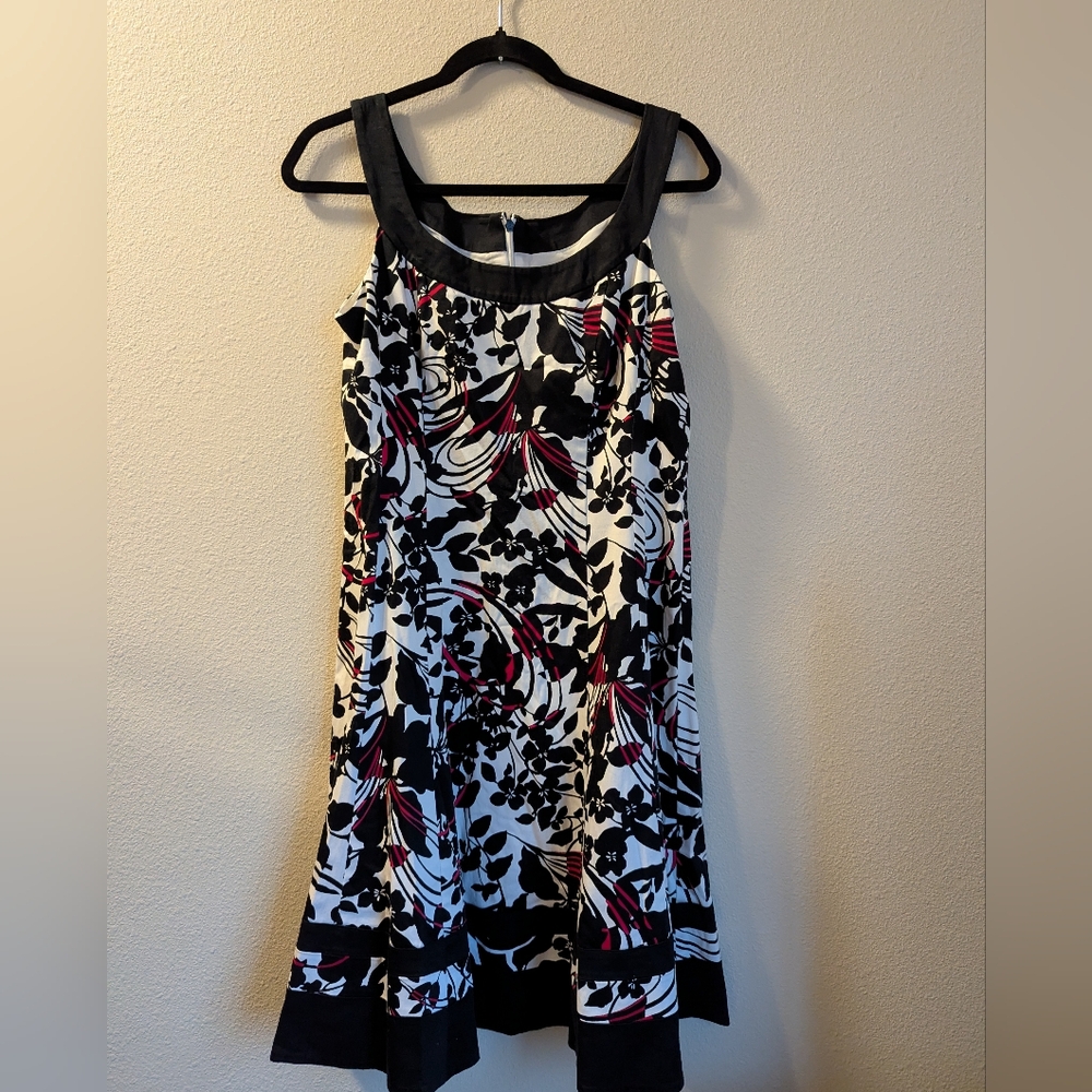 Jones Wear Black and White Dress Size 10